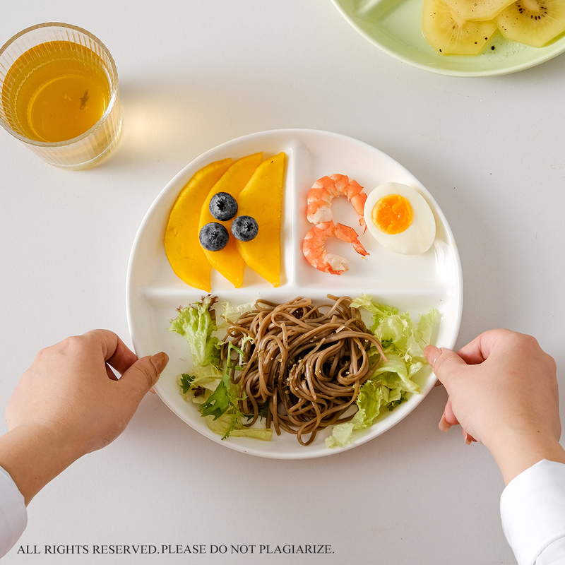 Divided Plate for One Person, Adult and Children's Breakfast Plate, White Plate, Simple Ceramic Household Three-Compartment Low-Fat Meal Plate