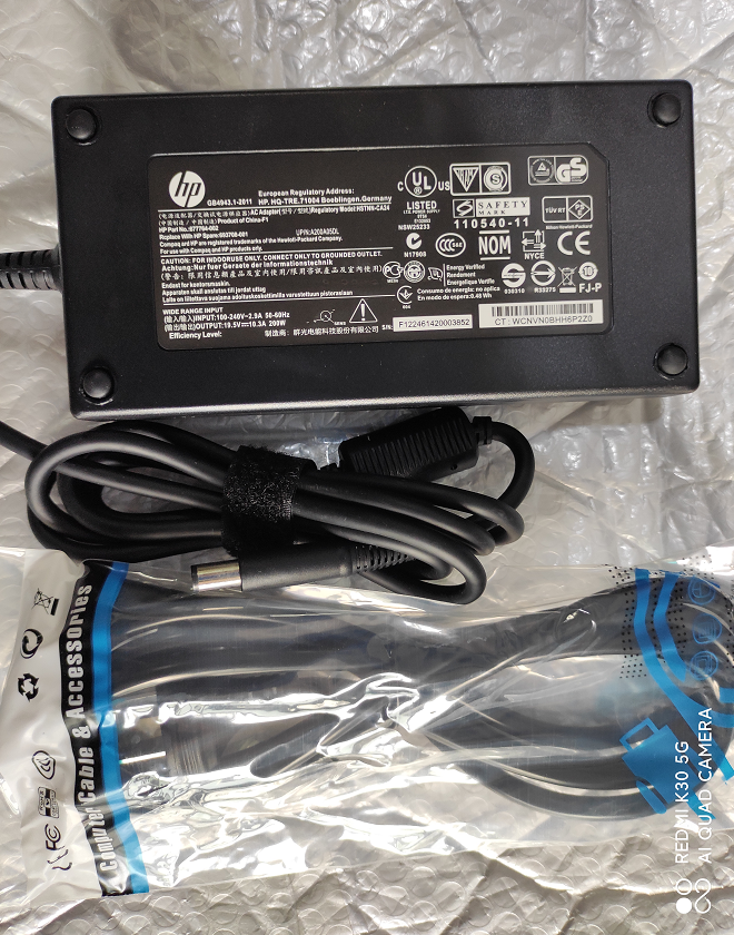 Apply 200W HP HP ZBOOK 15G2 17G2 19 5V 10 3A 3A adaptation charger