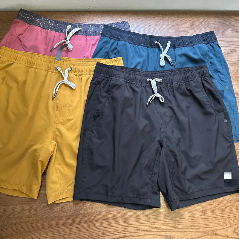 Men's Sports Quick-Drying Breathable Loose Shorts with Slight Imperfections, Stretchy and Comfortable for Fitness, Running, and Training, with Boxer Lining Men's Sports Quick-Drying Breathable Loose Shorts with Slight Imperfections, Stretchy and Comfortable for Fitness, Running, and Training, with Boxer Lining