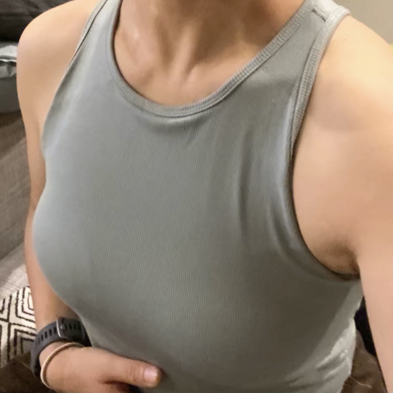 Finally Waited for the Export of the American V Yoga Two-In-One Sports Vest with Chest Pads for Women, Suitable for Everyday Wear and Yoga