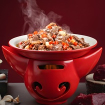 Red small fried yellow beef pepper fried meat plate alcohol heating tableware dry boiler household cow shape mood plate