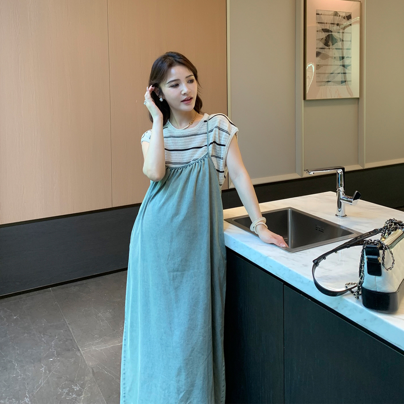 Wawa Maternity Wear Retro Light Blue Denim Suspender Skirt + Striped T-Shirt Summer Petite Loose Age-Reducing Stylish Set