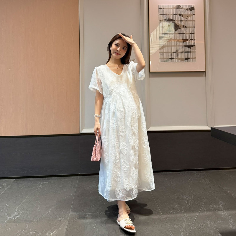 Wawa Maternity Wear, French Style, Early Summer, Very Beautiful, Gentle and Not Revealing Pregnancy, Design-Conscious White V-Neck Jacquard Dress