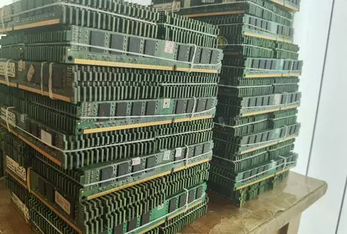 Память Kingston DDR3 4Г 8Г 1333 1600 для настольного компьютера ADATA полностью совместима с памятью третьего поколения