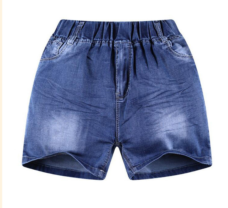 2018 mùa hè mới cậu bé denim quần short bên ngoài mặc lớn trẻ em bãi biển quần lỏng lẻo năm quần bông ba quần mềm