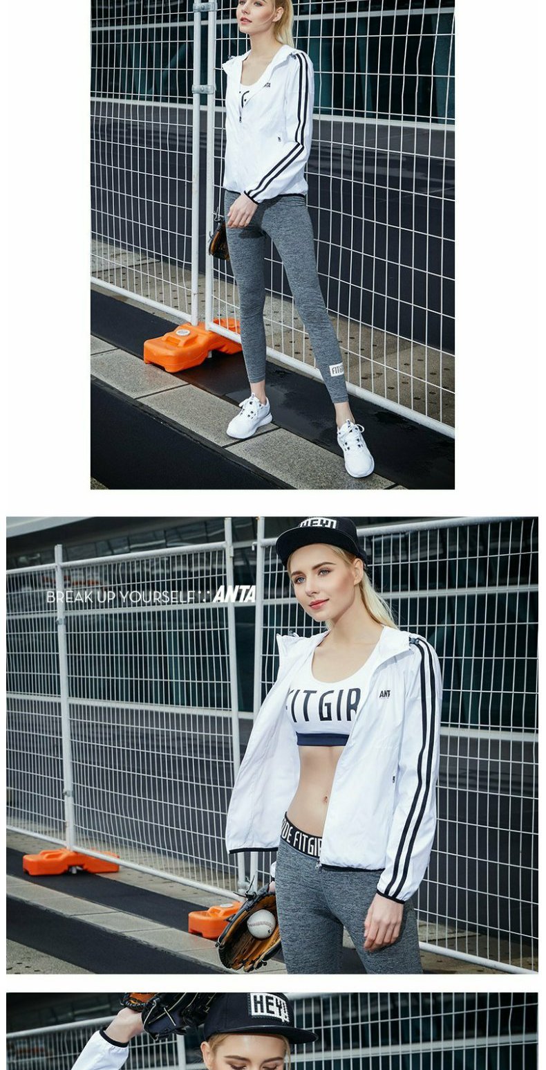 Anta Women dệt trench coat 2019 mùa xuân và mùa thu chạy áo khoác nữ mới áo khoác thể thao sọc cổ điển nữ - Áo khoác thể thao / áo khoác áo khoác the thao puma nam