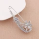 Phiên bản Hàn Quốc của áo len trâm cài áo len tinh tế cố định quần áo khóa pin đơn giản phù hợp với áo khoác phụ kiện ghim cài áo vest nam cao cấp