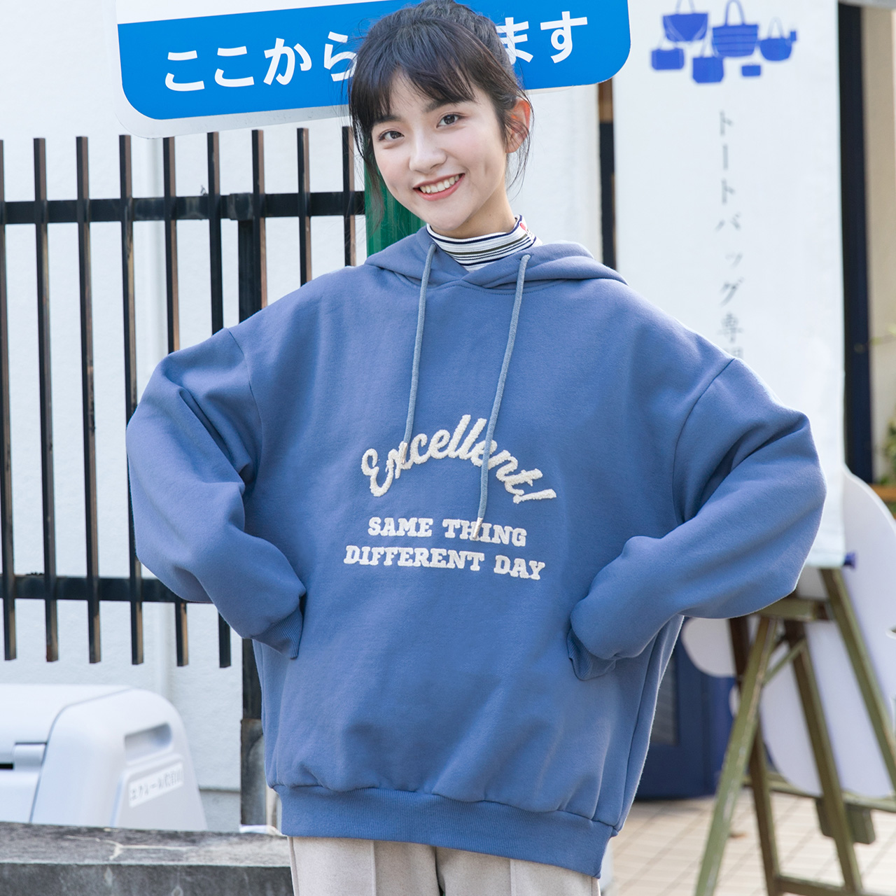 Sweatshirt femme - Ref 3216805 Image 3