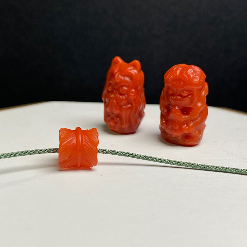 DIY аксессуары 晶心精艺 天然原矿南红羽毛隔片九口瓦西保山散珠满色满肉配饰