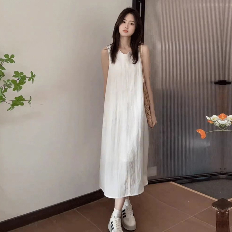 Minimalist Style White Sleeveless Dress for Women, New Summer Style, Stylish and Age-Reducing, Long Tank Dress, Casual Straight Skirt