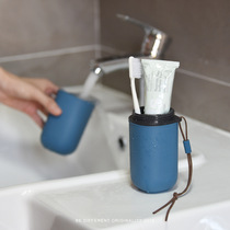  Travel washing cup Portable couple capsule mouthwash cup Toothpaste toothbrush tube brushing cup creative storage box Simple