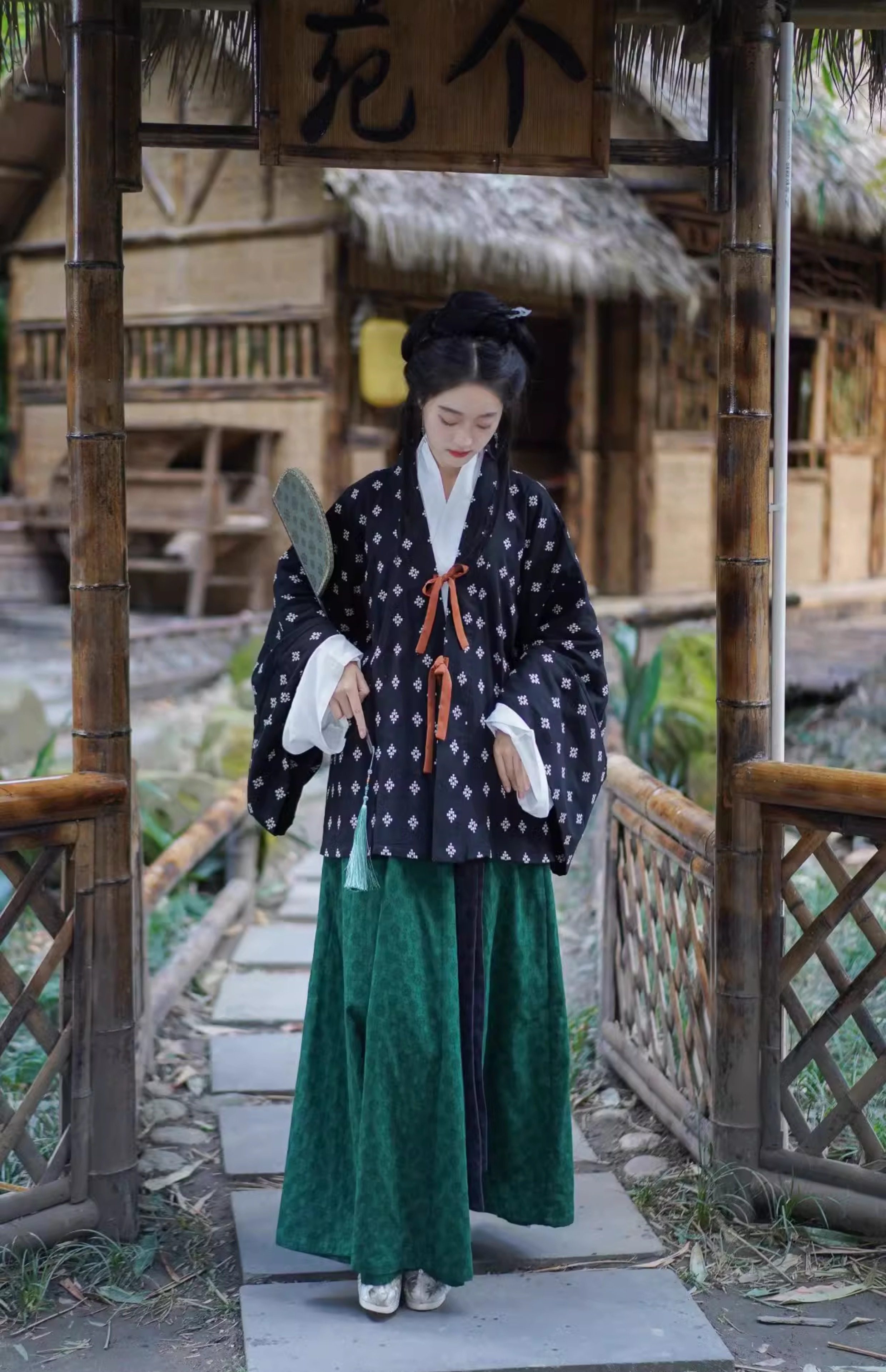 Китайцы одежда наборы 汀兰颂原创汉服【百草霜】魏晋风褶衣晋襦八破裙秋冬早春日常棉麻 OTHER