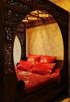 Huafen wedding dress wedding bedding eight-piece set wedding silk hand embroidered wedding pillow pillow pillow