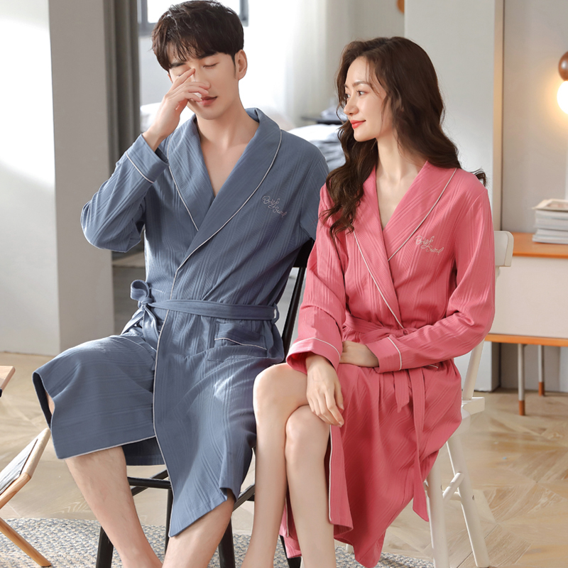 2 Sets of Couple's Bathrobes, Spring, Autumn, and Summer Pure Cotton, One Pair, Mid-Length, Suitable for All Seasons, for Men and Women 2 Sets of Couple's Bathrobes, Spring, Autumn, and Summer Pure Cotton, One Pair, Mid-Length, Suitable for All Seasons, for Men and Women