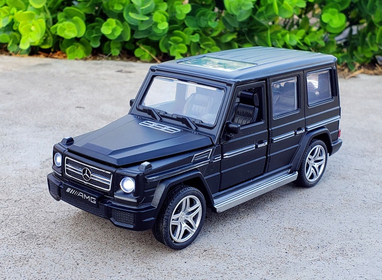 1:32 Mercedes-Benz G65 off-road SUV hợp kim mô hình xe mô phỏng kim loại mô hình âm thanh và ánh sáng kéo trở lại đồ chơi xe hơi đồ trang trí - Chế độ tĩnh đồ chơi cho bé sơ sinh