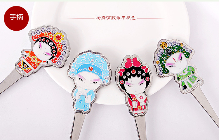 京剧脸谱餐具：中国文化的艺术化珍馐盛具