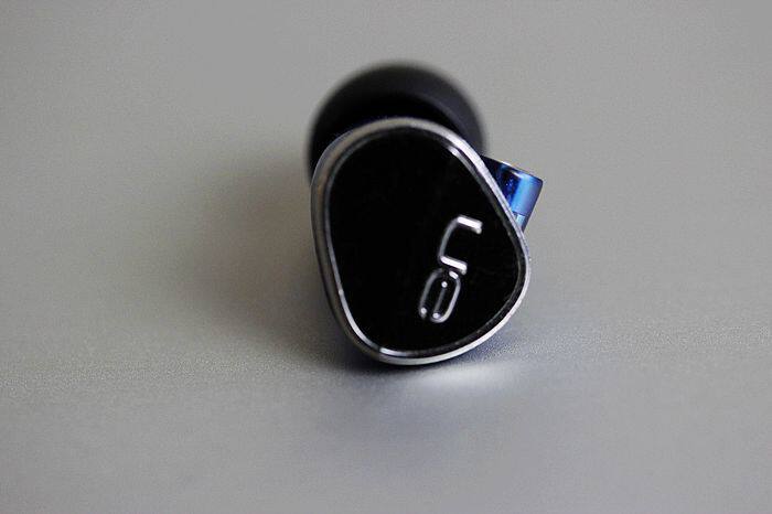 Dismantling the original UE900 unit back cover can be used for ue900s to change the mother seat part under the improvement