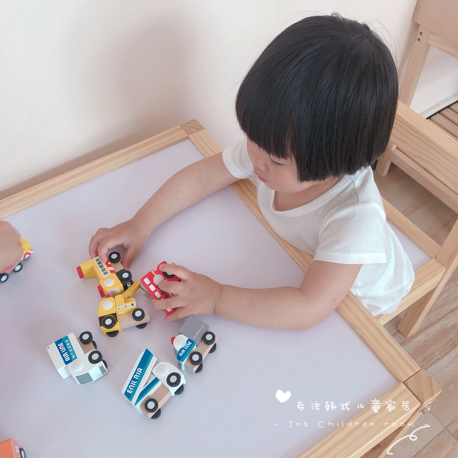 Exit Japan Wooden Children Toy Car Solid Wood Cute Cartoon 12 Pieces Small Car Model Mini Pendulum