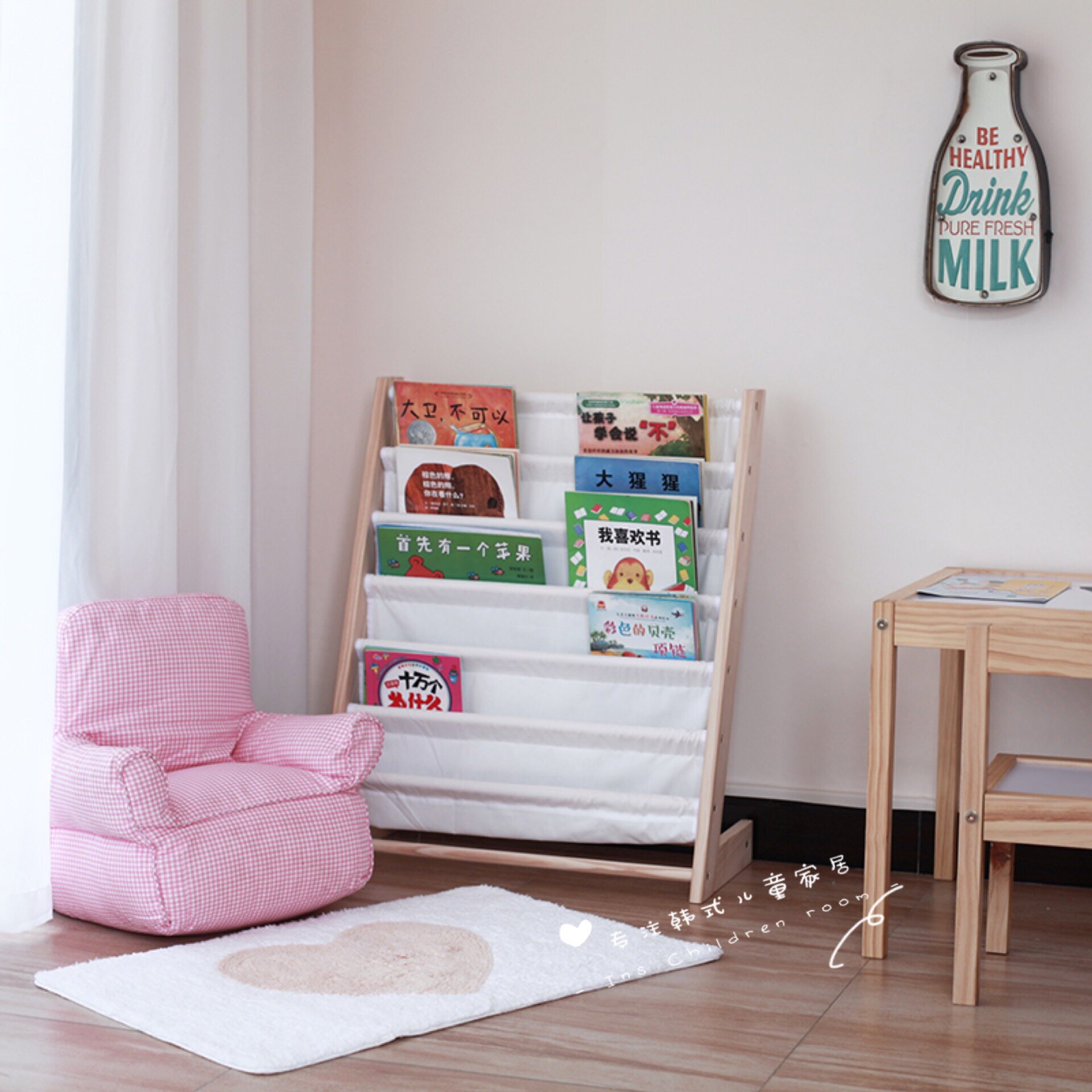 INS style Korean children's solid wood bookshelf reading corner S-shaped bookshelf baby environmental protection bookshelf photography photo props - Taobao