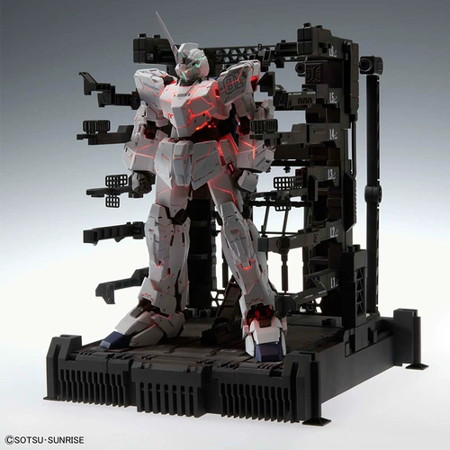 MGEX Unicorn Gundam Масштабная модель 1:100 King Legend Triple Shield Awakening Luminous Version