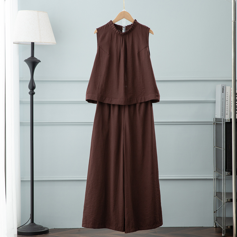 Coffee-Colored Sleeveless Vest Shirt and Cropped Wide-Leg Pants for Women, 2026 Summer New Casual Relaxed Style Two-Piece Set Coffee-Colored Sleeveless Vest Shirt and Cropped Wide-Leg Pants for Women, 2026 Summer New Casual Relaxed Style Two-Piece Set