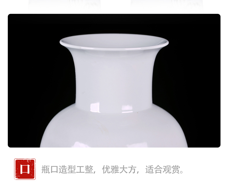 Jingdezhen ceramics antique hand - made snow vases, flower arrangement sitting room adornment of Chinese style household TV ark, furnishing articles