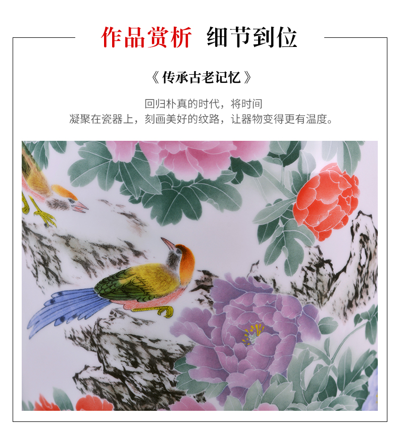 Jingdezhen ceramics, vases, flower arranging Chinese TV ark, with a silver spoon in its ehrs expressions using the and the sitting room porch home furnishing articles