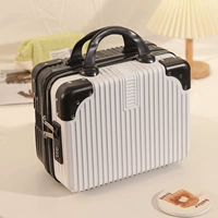 Белый с черным