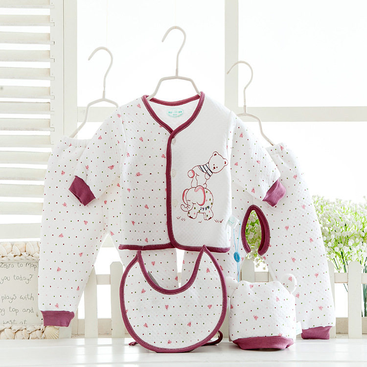 Coffret cadeau pour bébé - Vêtements + Accessoires - Ref 1954821 Image 7