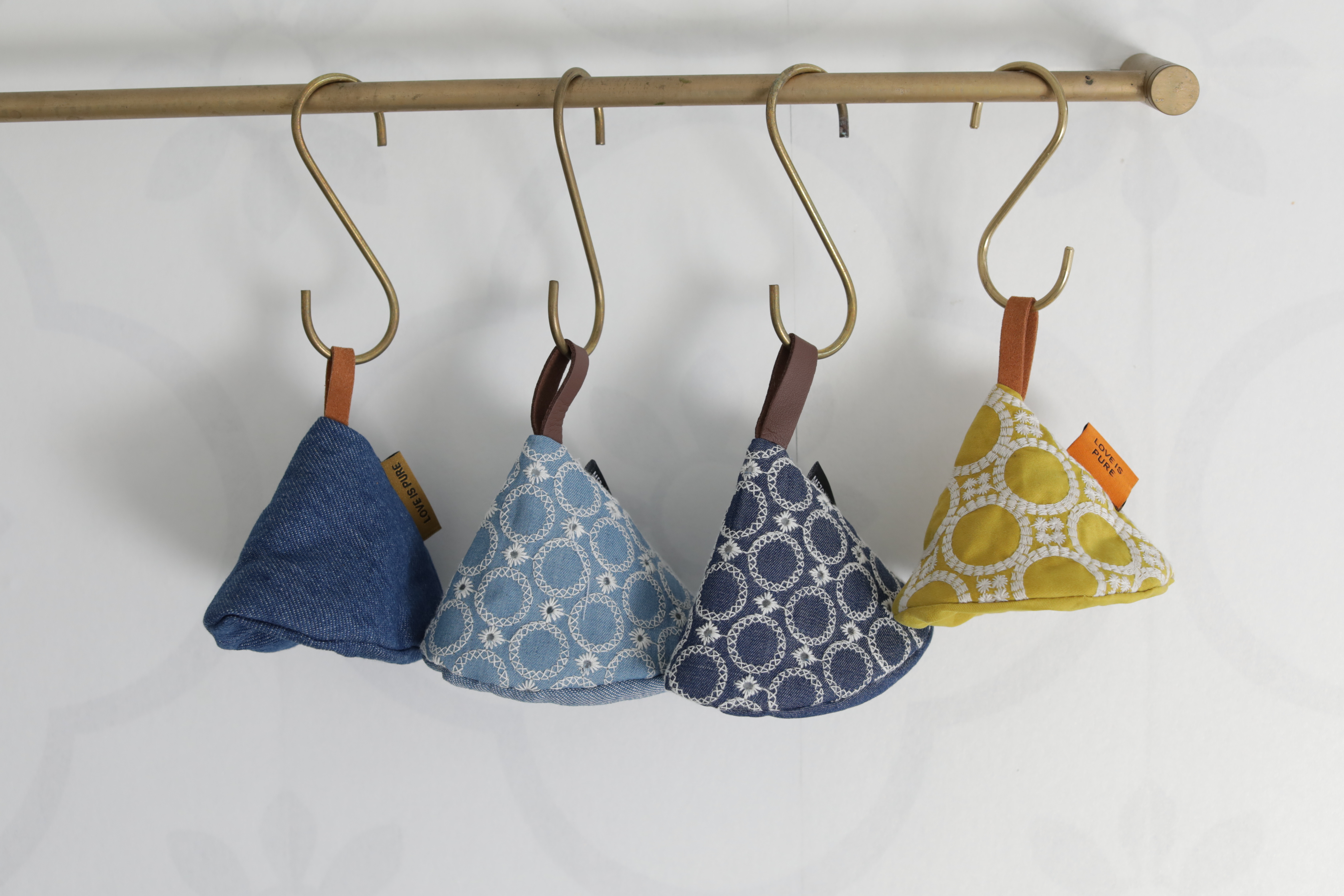 OLI WAY OF LIFE CUTE little hat HEAT insulation handle Heat insulation cap anti-HOT HANDLE