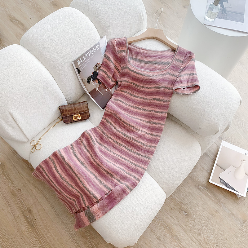 French Retro Tea Break Striped Dress, Slim Fit, Slit Long Skirt, Gentle and Sweet, Chic Hong Kong Style T-Shirt Dress