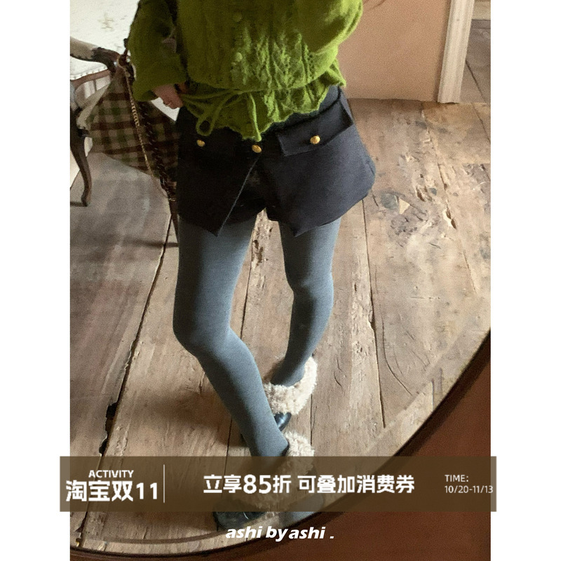 Greater Than Poetry Collection Urban Dual Tone Design Woolen A-Line Shorts for Women Slimming Buttoned Warm Casual Pants Greater Than Poetry Collection Urban Dual Tone Design Woolen A-Line Shorts for Women Slimming Buttoned Warm Casual Pants