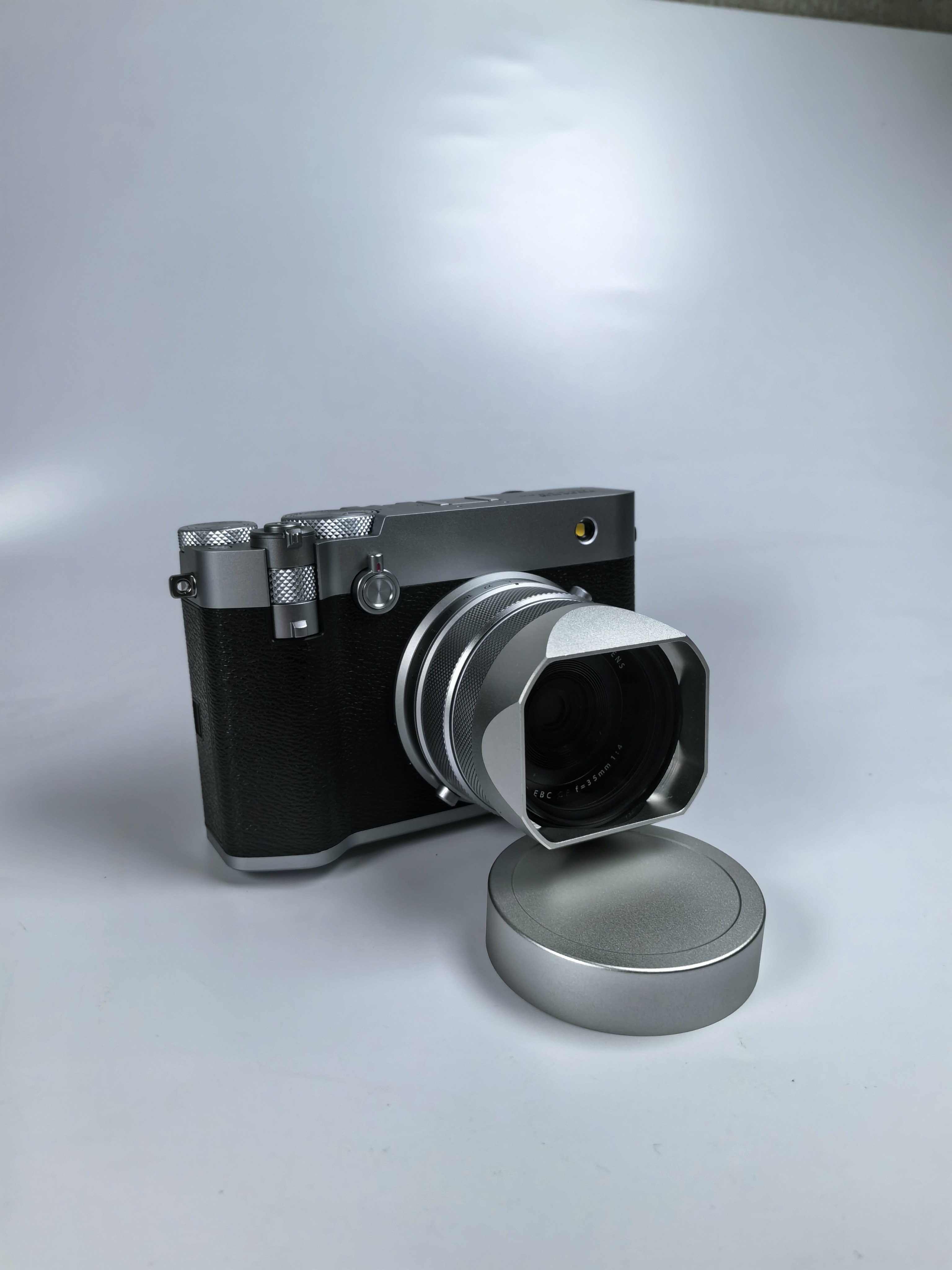 Anello Adattatore Haoge In Metallo Per Fujifilm GFX100RF – Per Paraluce Quadrato E Filtro UV 49mm (argento)