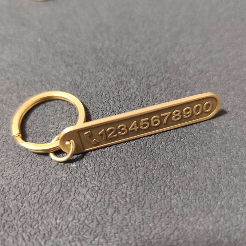 Creative Custom-Engraved Brass Keychain Anti-Lost Number Plate Pendant Car Keychain with 3D Laser Engraving Creative Custom-Engraved Brass Keychain Anti-Lost Number Plate Pendant Car Keychain with 3D Laser Engraving