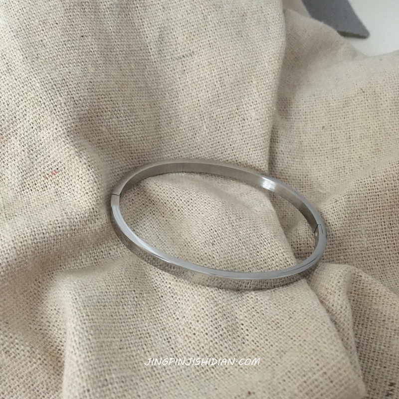 Crystal Titanium Steel Non-Fading Adjustable Open Bracelet, Simple Student Style, Trendy Niche Design, Pure Silver Color, Unisex Bracelet
