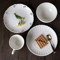 W1962 export European creamy white rolled leaf relief hollow lace plate fan texture plate Flower relief Bowl