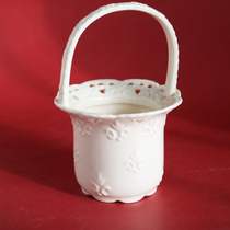 W1962 export European vintage cream relief hollow ceramic mini basket ornaments storage basket flower basket