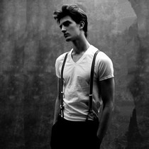 Compound line sperm whale 200 grams heavy Xinjiang long-staple cotton base solid color T small V-neck short-sleeved T-shirt