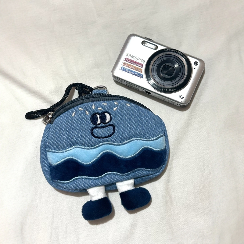 Denim Hamburger Halter Bag Ccd Camera Bag Cute and Quirky Coin Purse Earphone Storage Student Portable Small Bag Denim Hamburger Halter Bag Ccd Camera Bag Cute and Quirky Coin Purse Earphone Storage Student Portable Small Bag