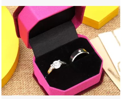 Mới đạo cụ ngoại thất nhẫn nhẫn nhung hộp nhẫn chụp ảnh cưới đạo cụ nhẫn cưới nhẫn đính hôn - Nhẫn nhẫn bạc đôi