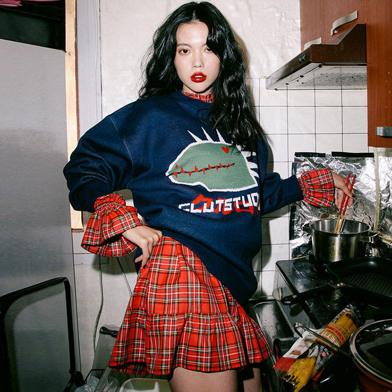 South Korea Ins Fall 100 Ride Fun Cartoon Couple's Long Sleeve Headsets Sweater 100 Hitch Dress Suit