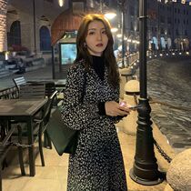 Spring 2022 new womens clothing design sense niche fake two-piece dress long Hepburn style floral little black dress