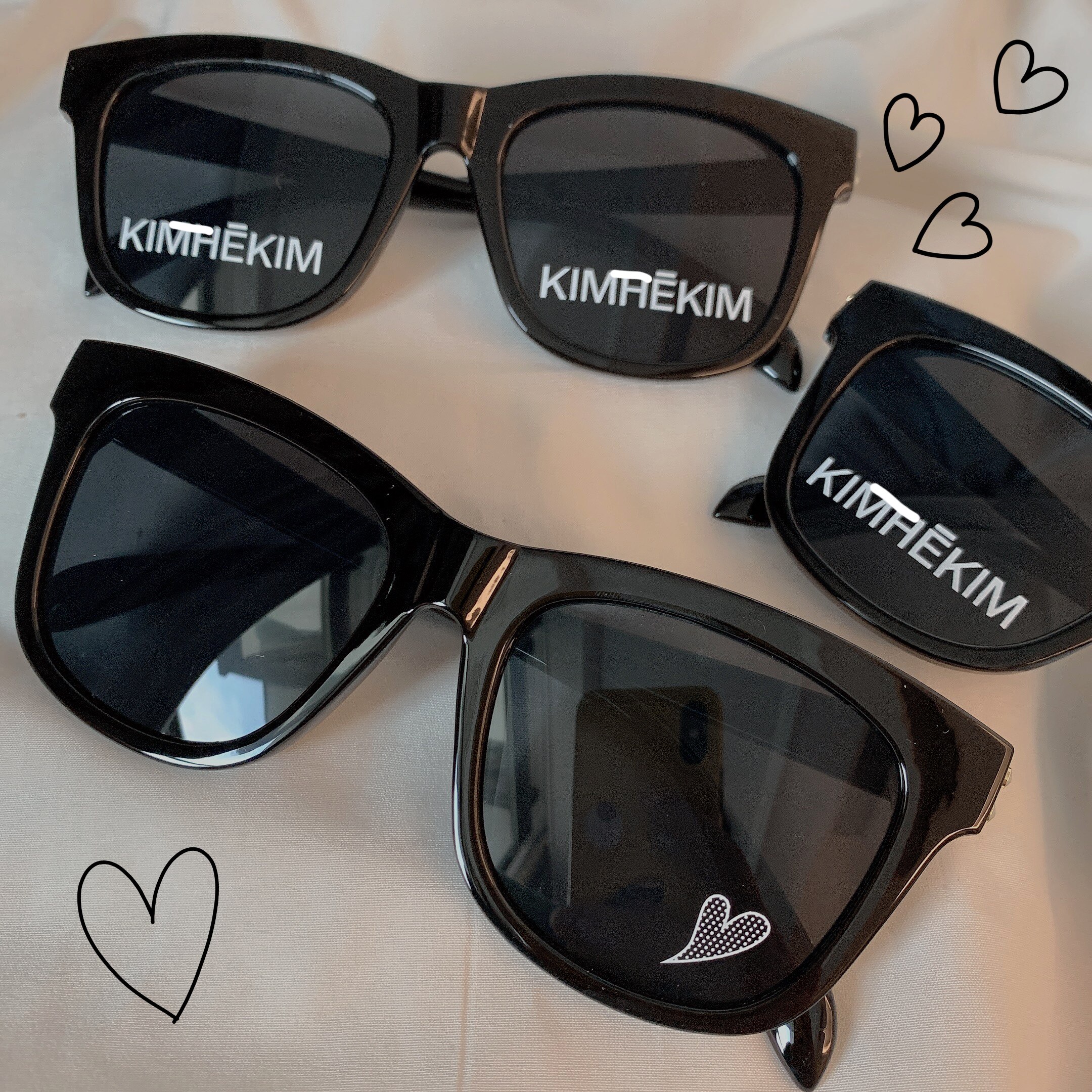 Net Red Sunglasses Female KIM Humbling small red book identical photo Han version Chains Letters Lens Personality Sunglasses