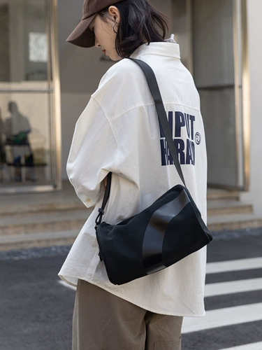 Спортивная водонепроницаемая сумка через плечо для отдыха, сумка на одно плечо подходит для мужчин и женщин, ткань оксфорд, коллекция 2023