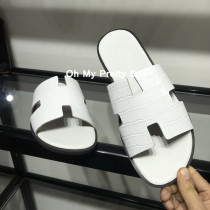 First layer leather slippers outdoor men's breathable white crocodile sandals and slippers 2022 summer black outer wear