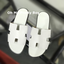 Slippers men's summer wear ins tide 2022 new summer Europe station white first layer leather beach slippers