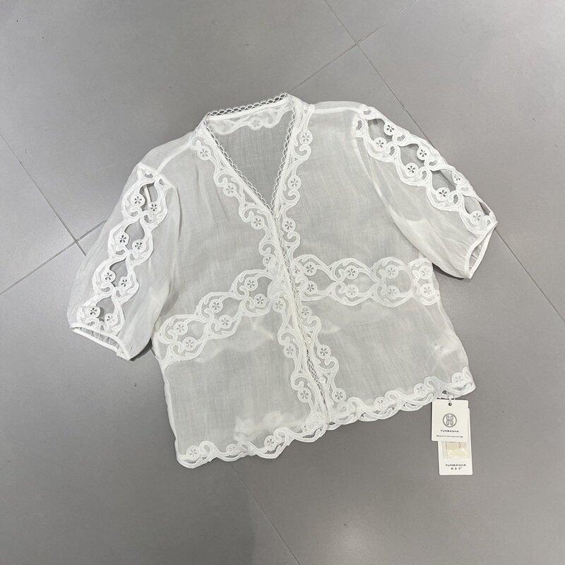 Designer Lace Hollow-Out Short-Sleeve Floral V-Neck Ramie Shirt Loose Forest Style Blouse 8217