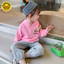 Small yellow duck girl with cap and clothing spring clothing 2022 new Yangqi female baby thin clothes spring childrens blouses