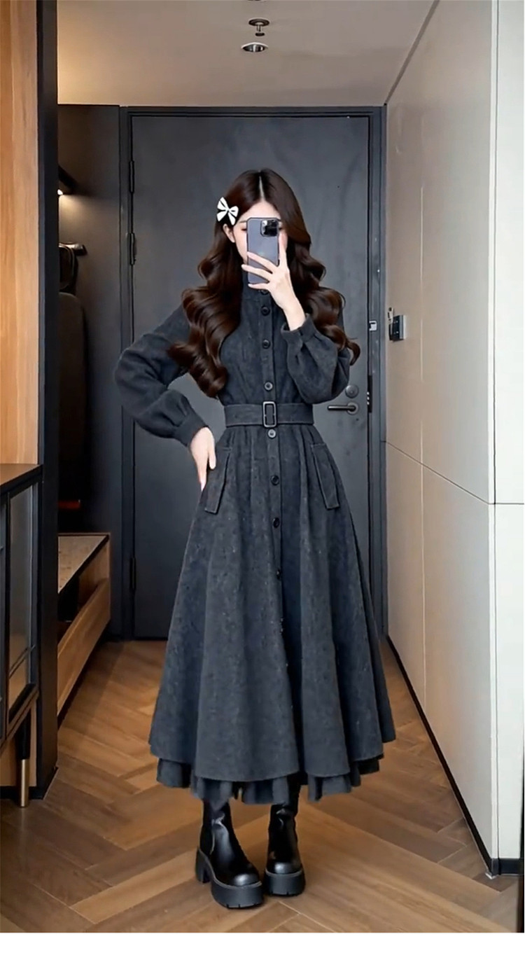 프랑스식 스탠드 칼라 긴팔 여성 드레스 가을 2026 새로운 허리 수축 슬림해 보이는 한 마디 롱 스커트 고급 센스 품격 상세 이미지 4