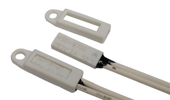 Super small body plastic shell thermal protector KSD9700 2A TB02-BB8D 60 65 65 70 75 75 temperature-controlled switch